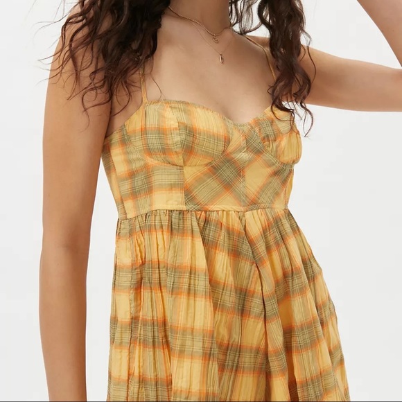 NWT UO Lorelei Crinkle Cotton Romper - Picture 4 of 4